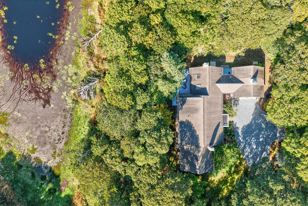 Orleans, Massachusetts 02653, United States, 4 Bedrooms Bedrooms, ,3 BathroomsBathrooms,Residential,Active,226252