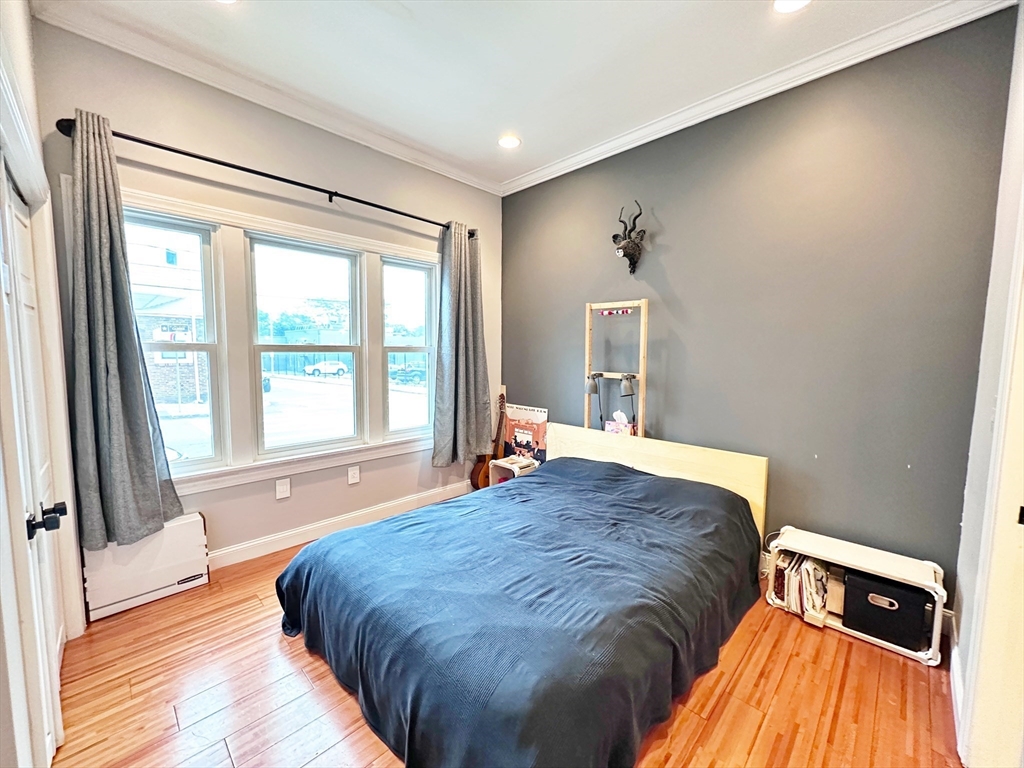 499-501 Sumner St 1