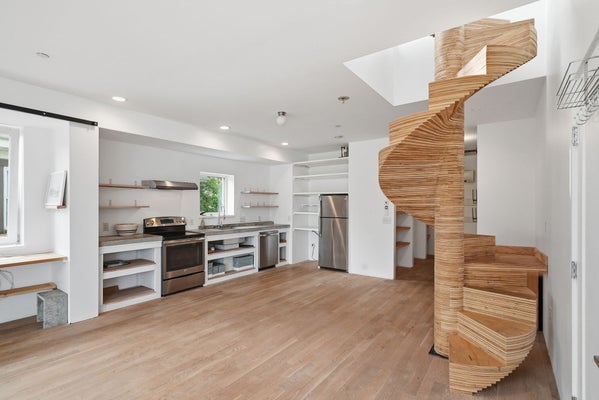 21 LAMARTINE ST APT 3, JAMAICA PLAIN, MA 02130 - Image e65ca53dbb02d7c8103a5c596bfab2aa/254324320