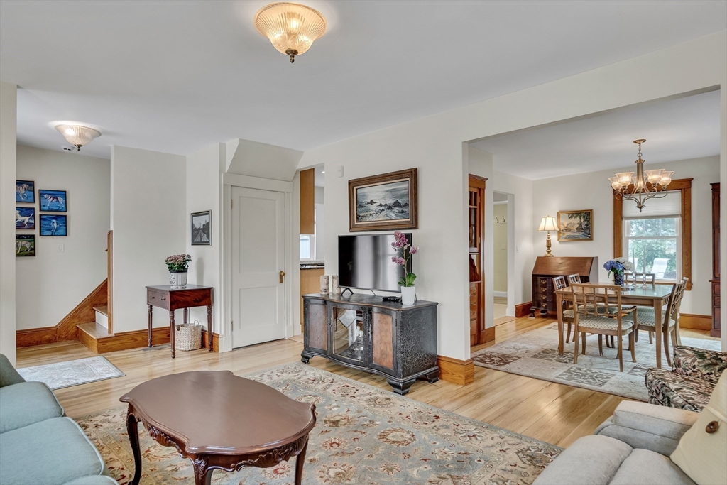 58 Hume Ave