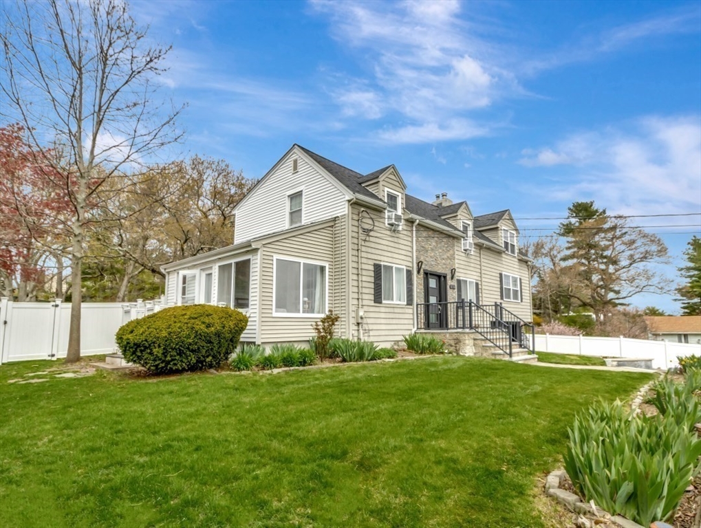 216 Lynn Fells Pkwy
