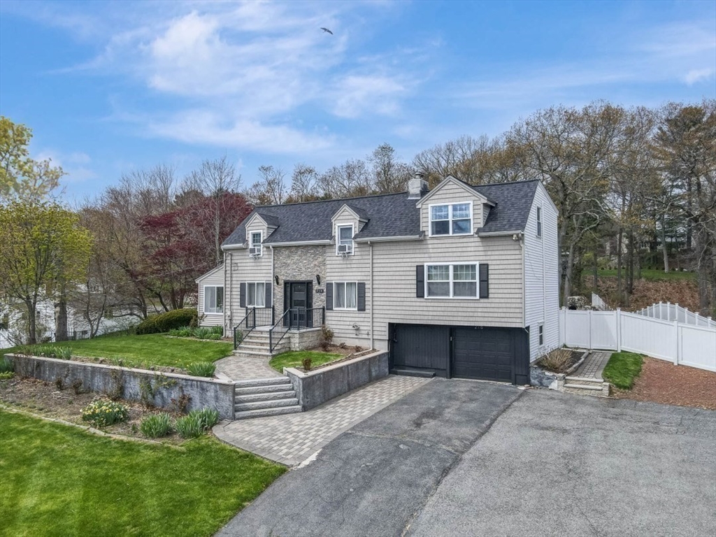 216 Lynn Fells Pkwy