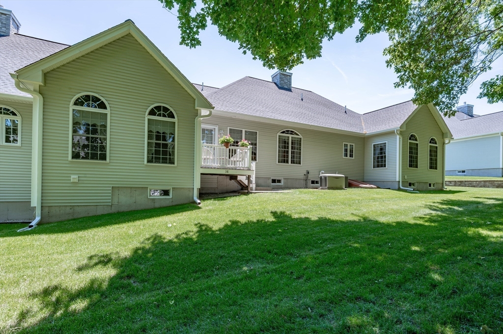 38 Holly Ln 38