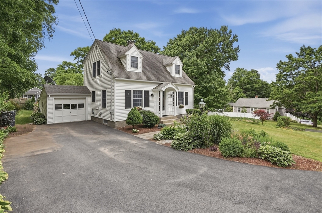 24 Maplewood Avenue