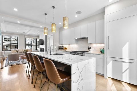 17 Swallow St, Boston, MA 02127 - MLS#: 73363162