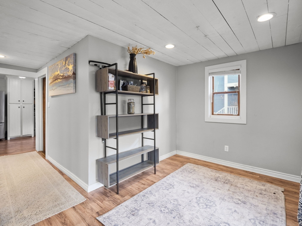 42 Willowdale Rd