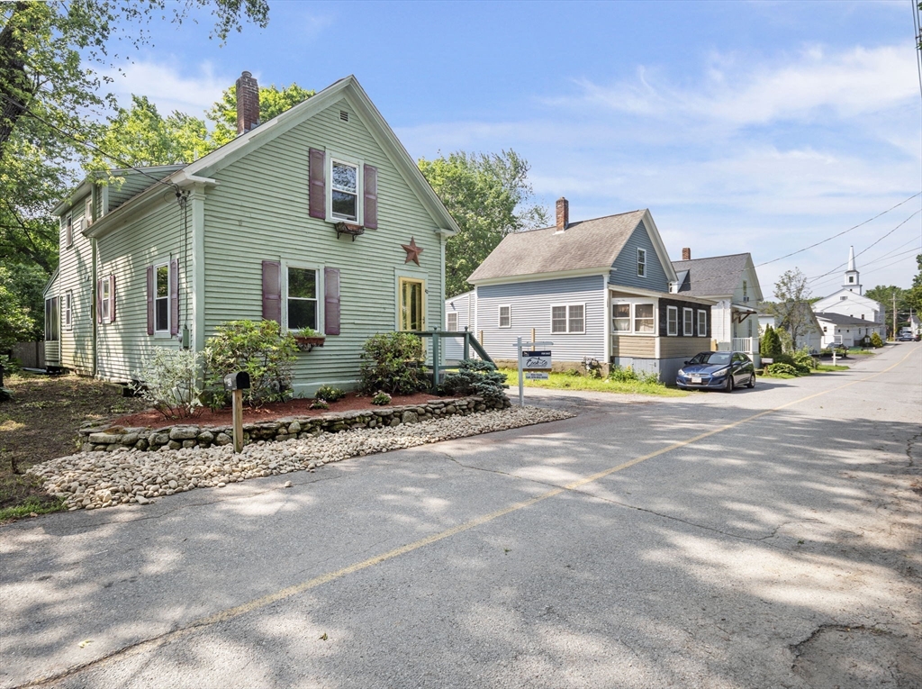 42 Willowdale Rd