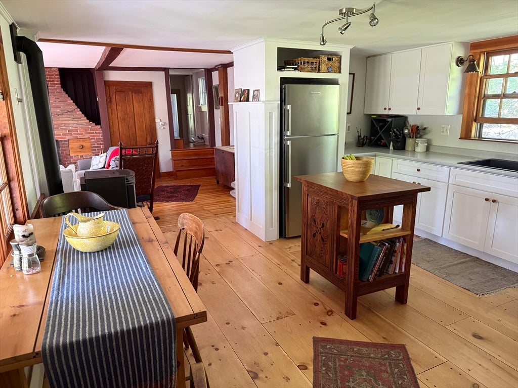 22 Wellington Rd, Templeton, MA Photo #8