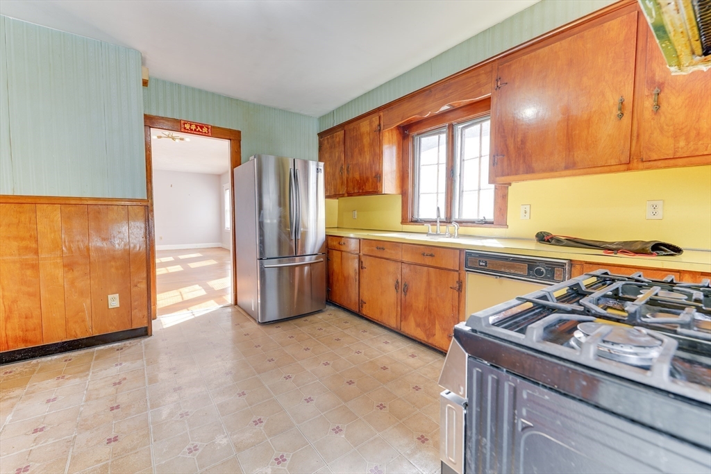 62 Standish Ave, Quincy, MA Photo #6