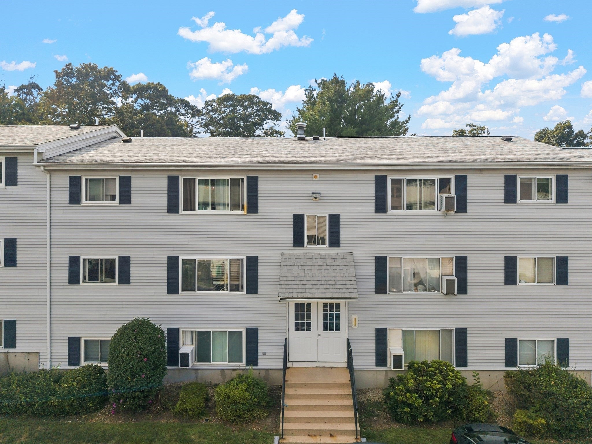 Photo of 5455 N Main St, Fall River, MA