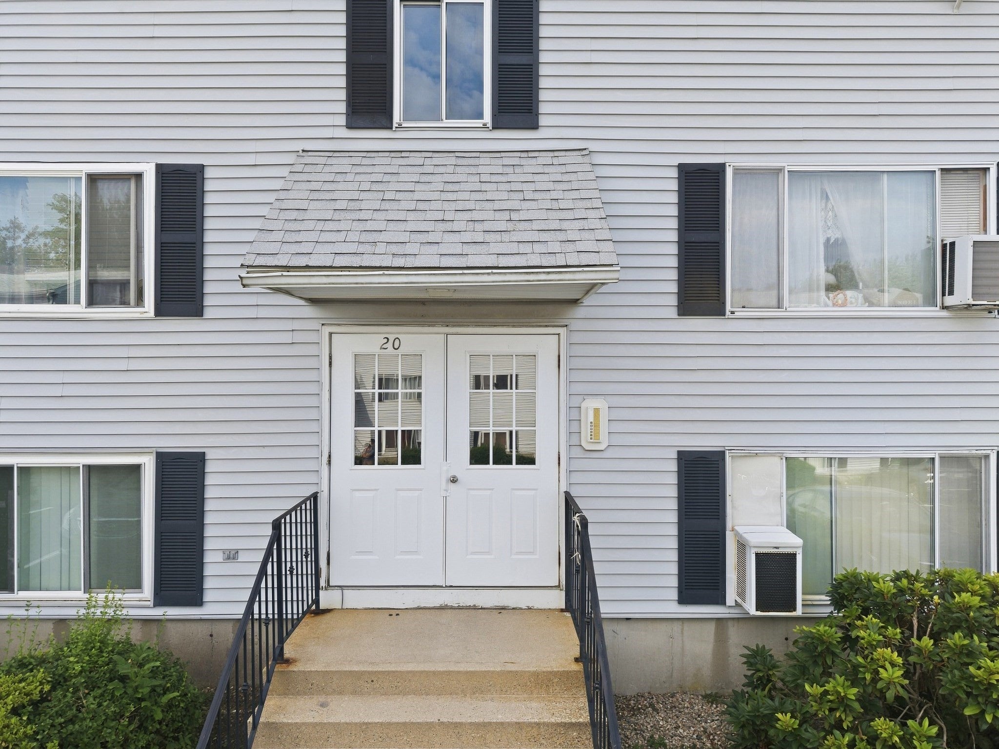 5455 N Main St 20E