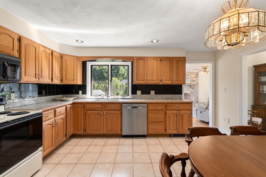 6 Gavin Cir