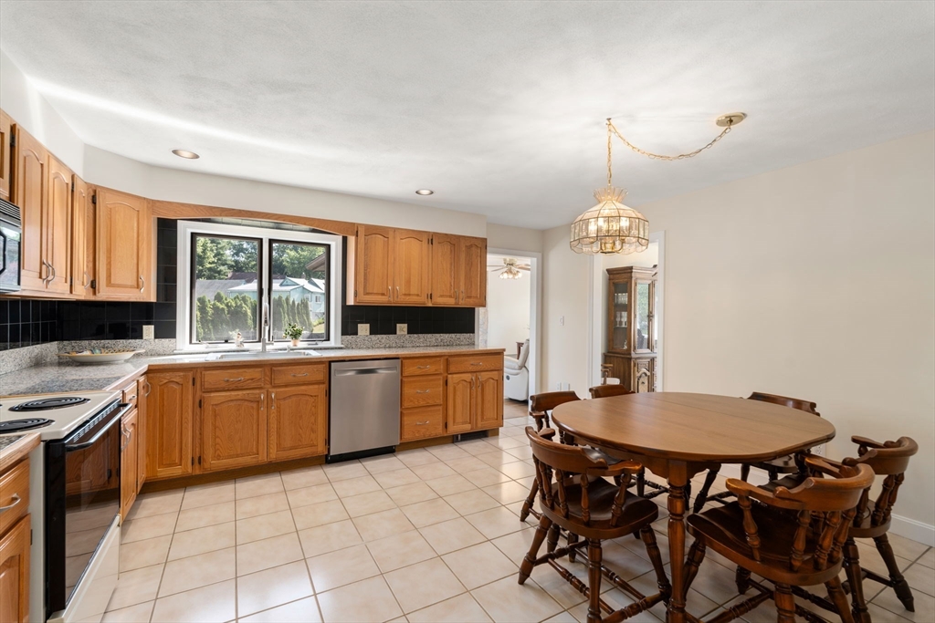 6 Gavin Cir
