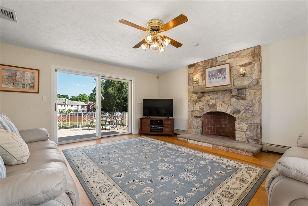 6 Gavin Cir