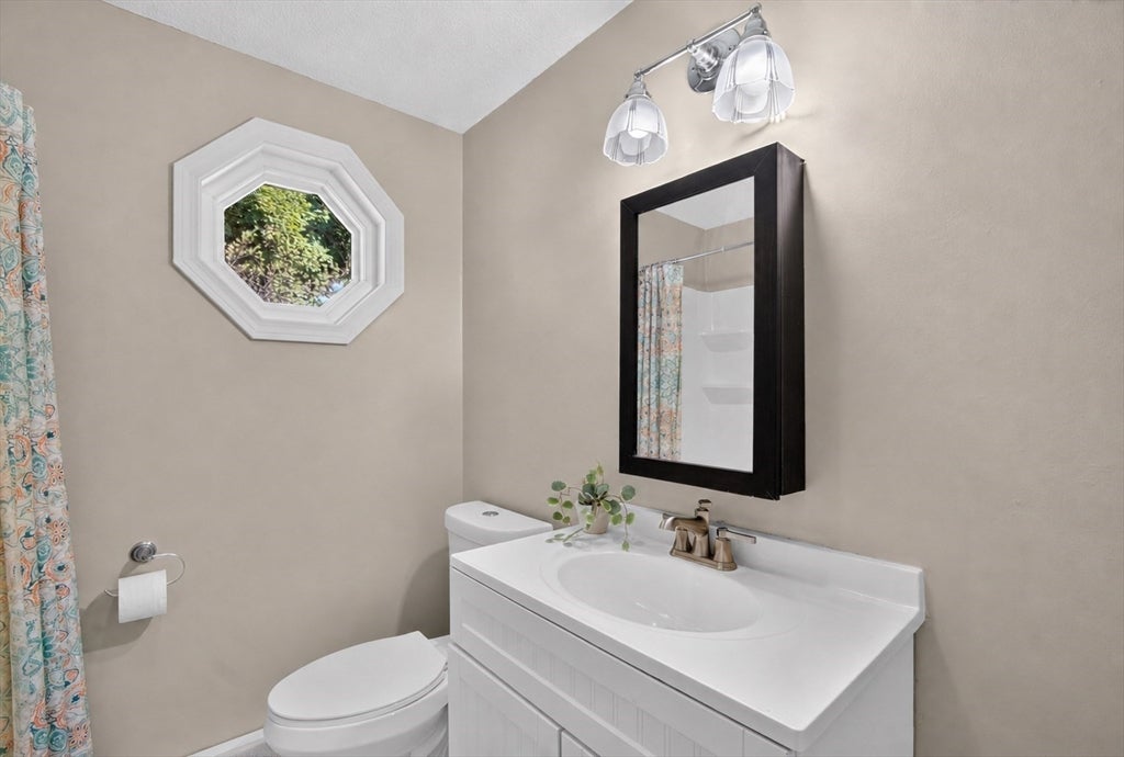 59 Brookside Ave, Webster, MA, 59 Brookside Ave, Webster, MA Photo #11