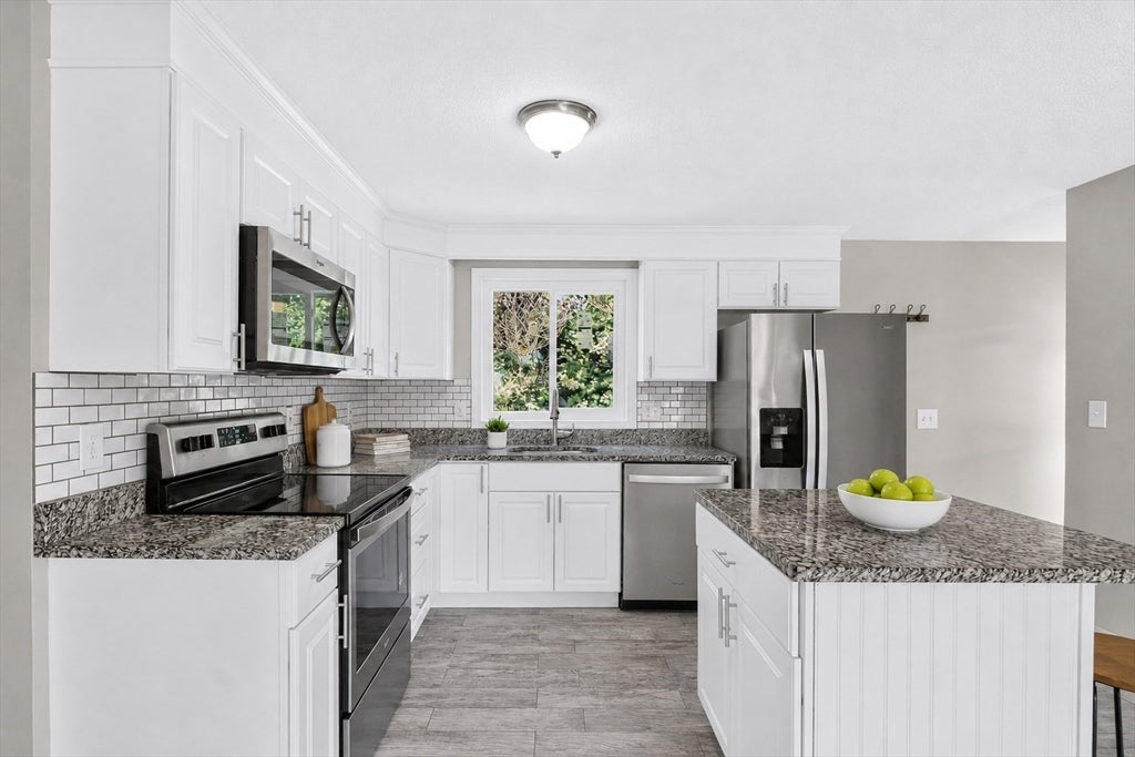 59 Brookside Ave