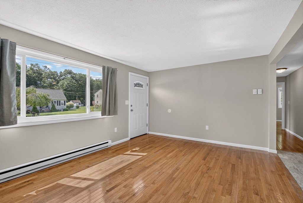 59 Brookside Ave, Webster, MA, 59 Brookside Ave, Webster, MA Photo #8