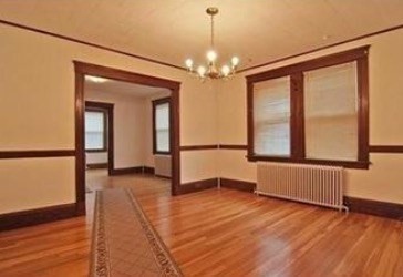 11 Bateman St 1