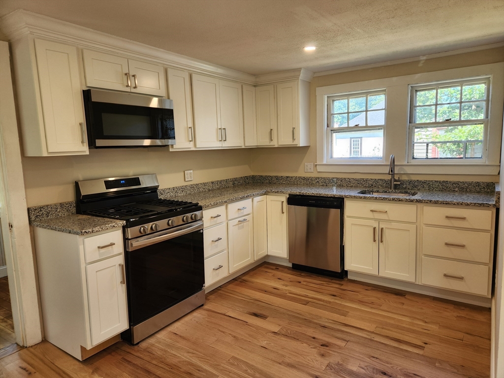 Click for 82 Sea St #82, Weymouth, MA slideshow