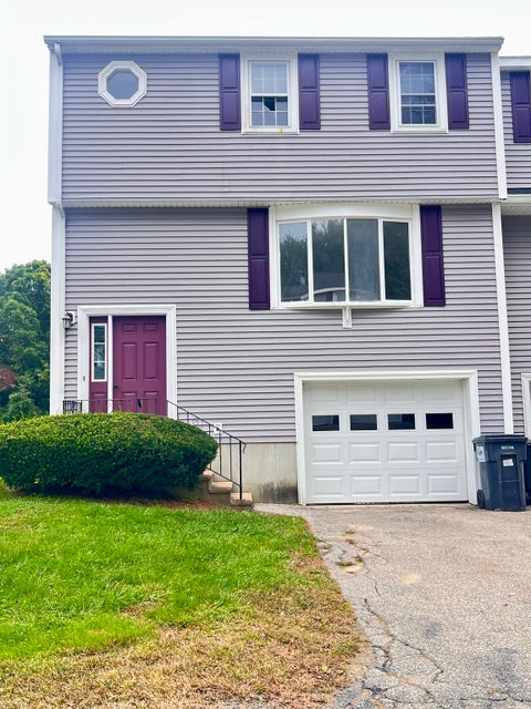 Photo of 1 Village Grn #1, Millbury, MA 01527 (MLS # 73591881)