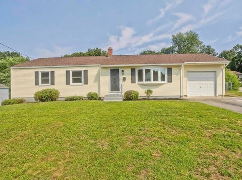 Photo of 11 Mountainview St, Chicopee, MA 01020 (MLS # 73550506)