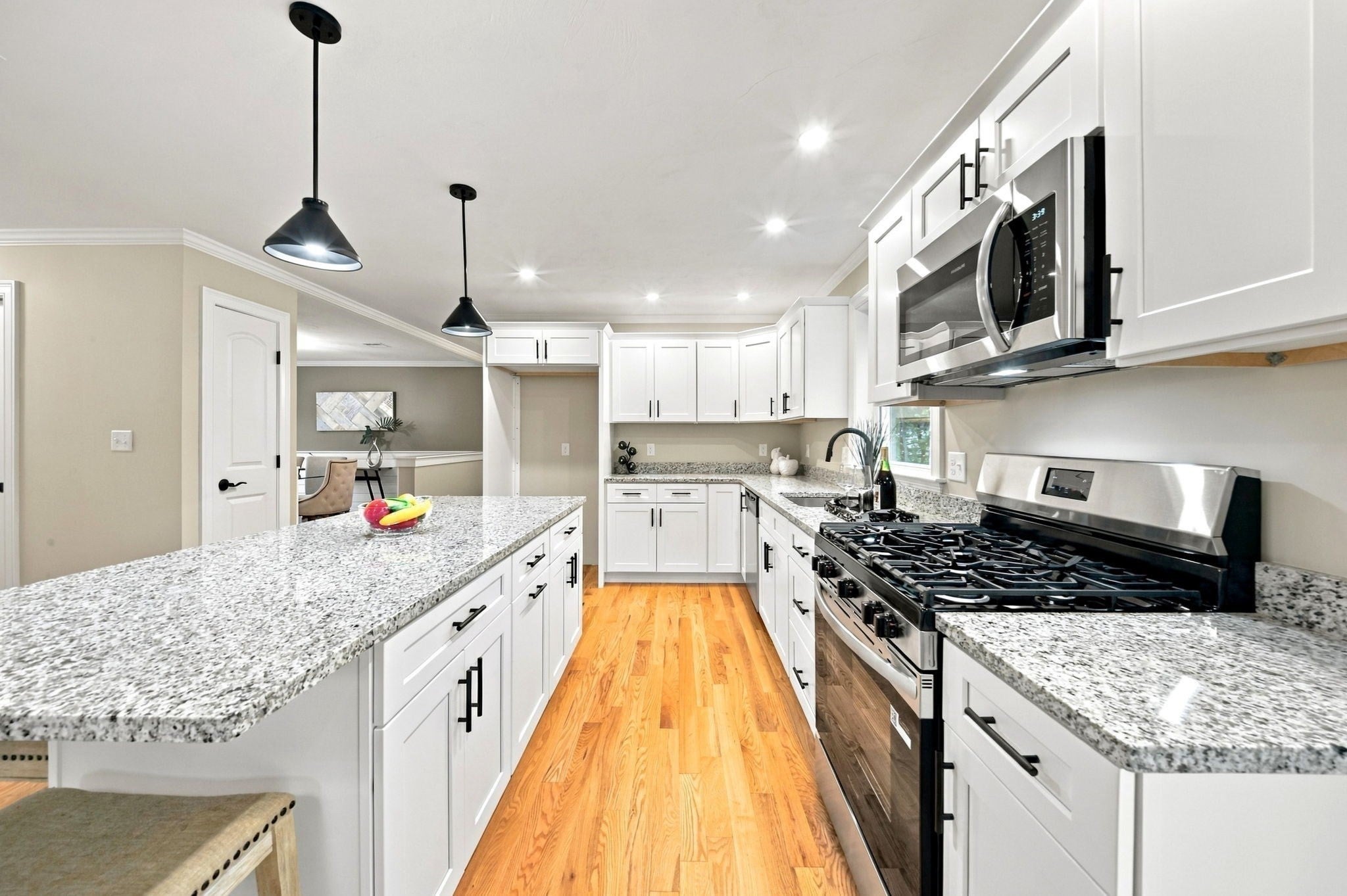 81 Sherrick Ave, Holbrook, MA Photo #7