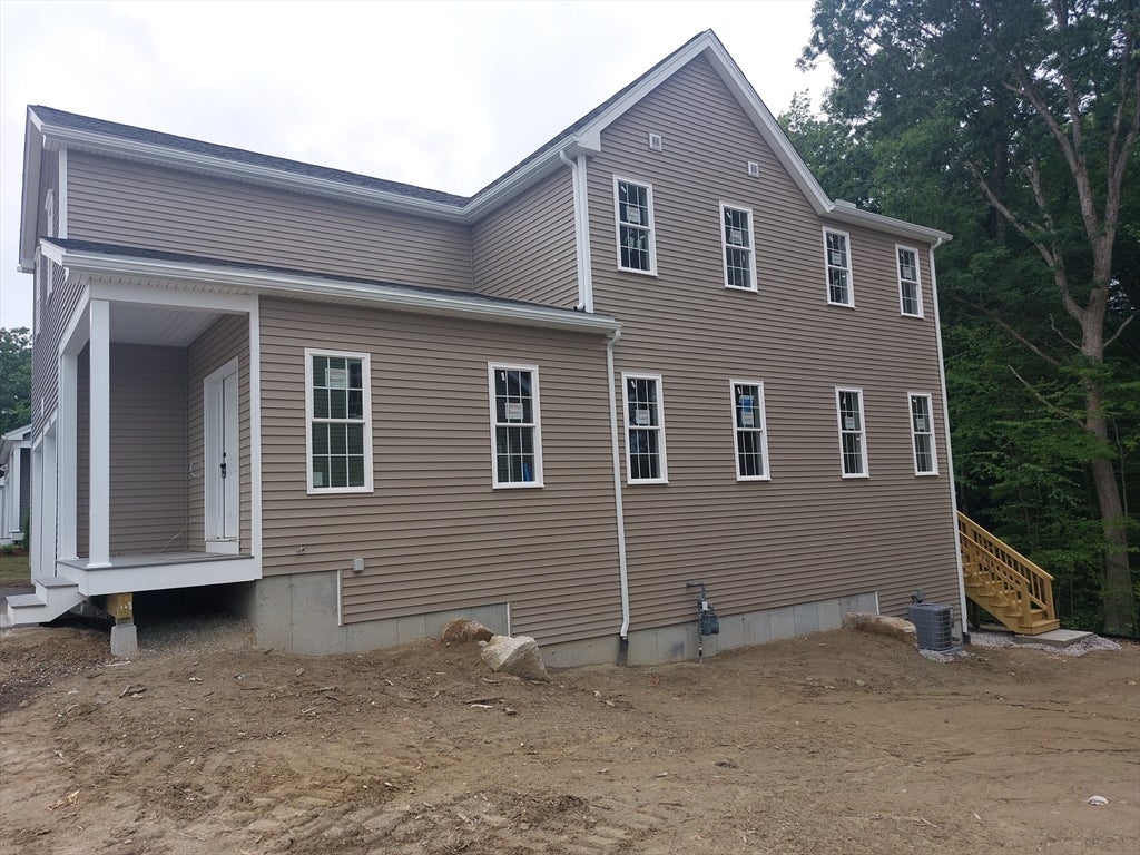16B Crownshield ST 16B, Uxbridge MA 01569