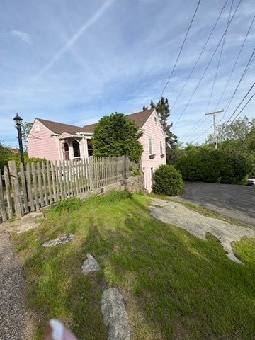 11 Bond ST, Gloucester, MA Photo #1