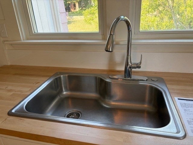 11 Bond ST, Gloucester, MA Photo #12