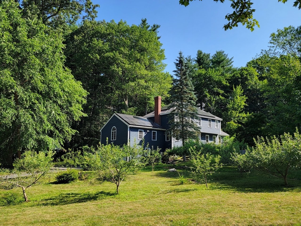 52 Mayfair Dr