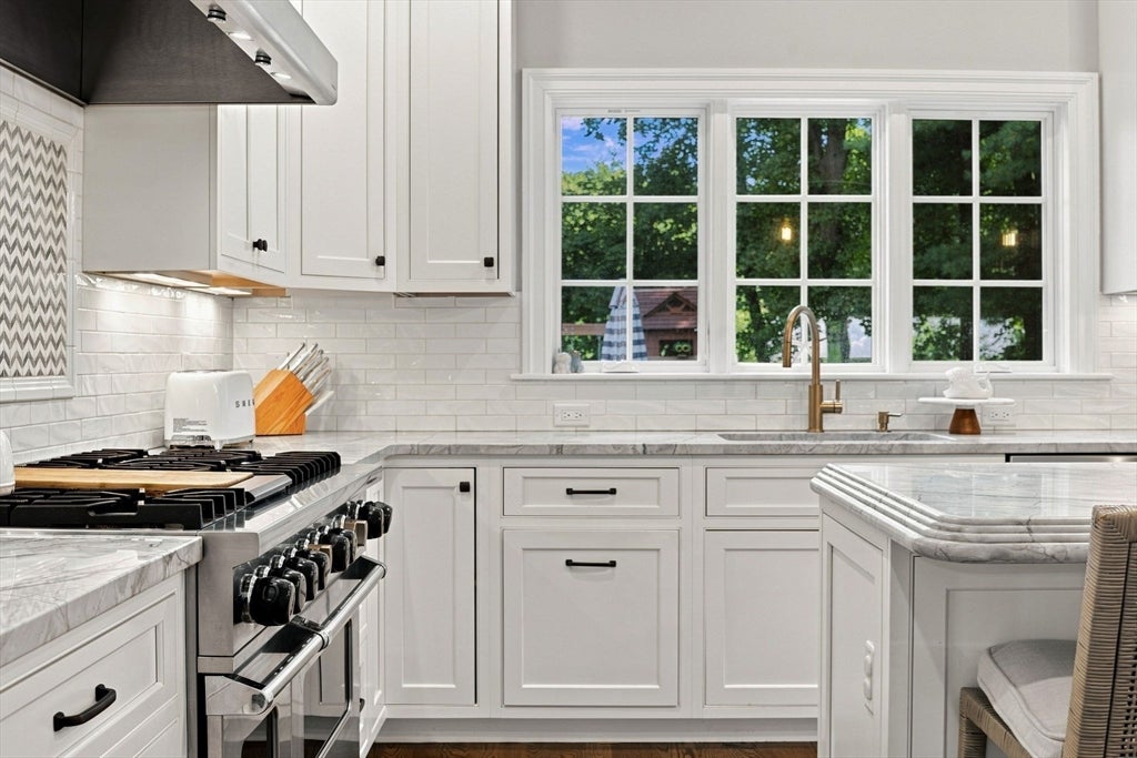 18 Moseley Ave, Newburyport, MA, 18 Moseley Ave, Newburyport, MA Photo #11