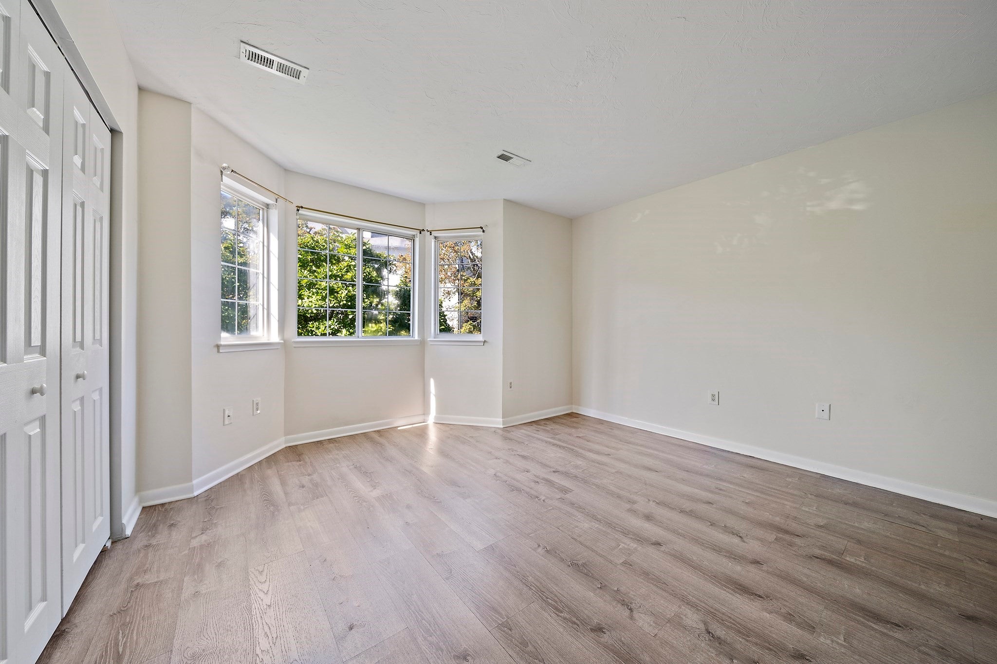 117 Tall Oaks Dr #H, Weymouth, MA, 117 Tall Oaks Dr #H, Weymouth, MA Photo #11