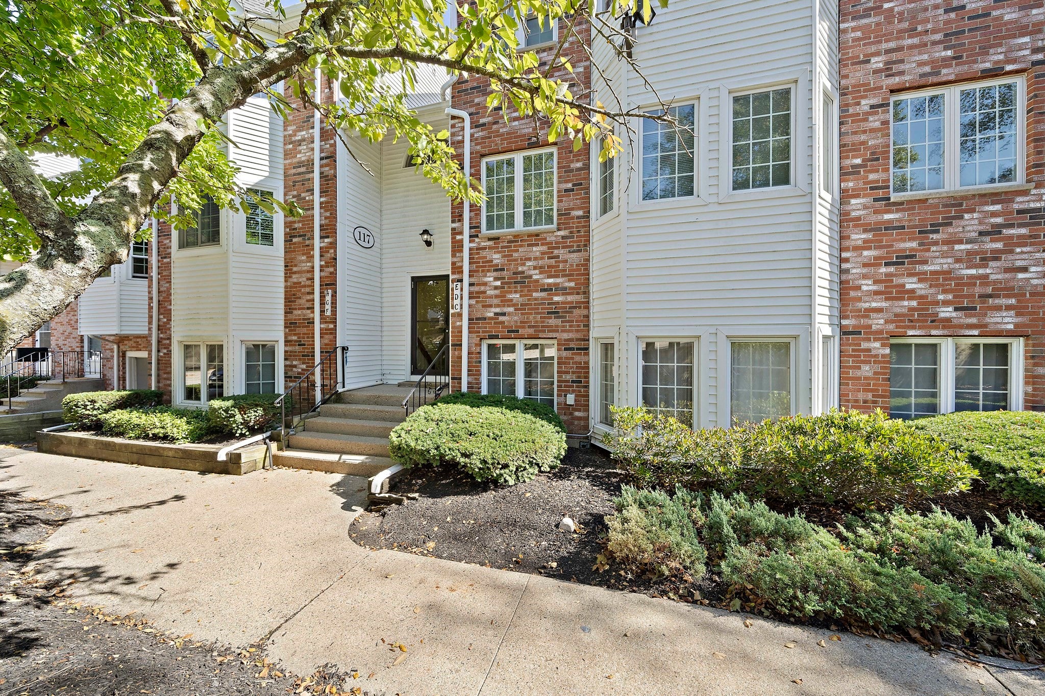 117 Tall Oaks Dr #H, Weymouth, MA, 117 Tall Oaks Dr #H, Weymouth, MA Photo #1