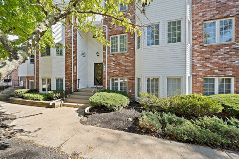 Photo of 117 Tall Oaks Dr #H, Weymouth, MA 02190 (MLS # 73589287)