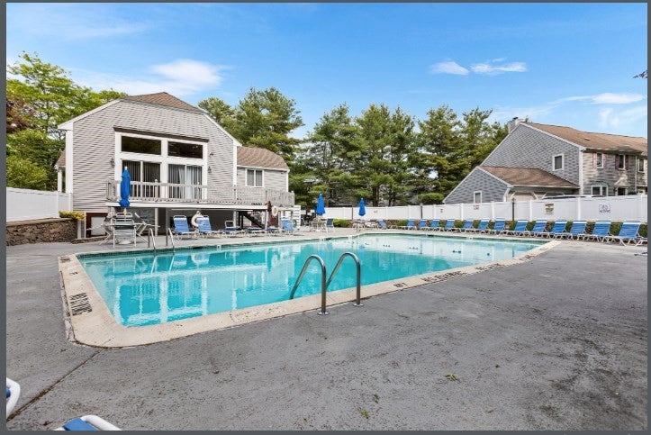4302 Deerfield Circle #4302, Peabody, MA, 4302 Deerfield Circle #4302, Peabody, MA Photo #32