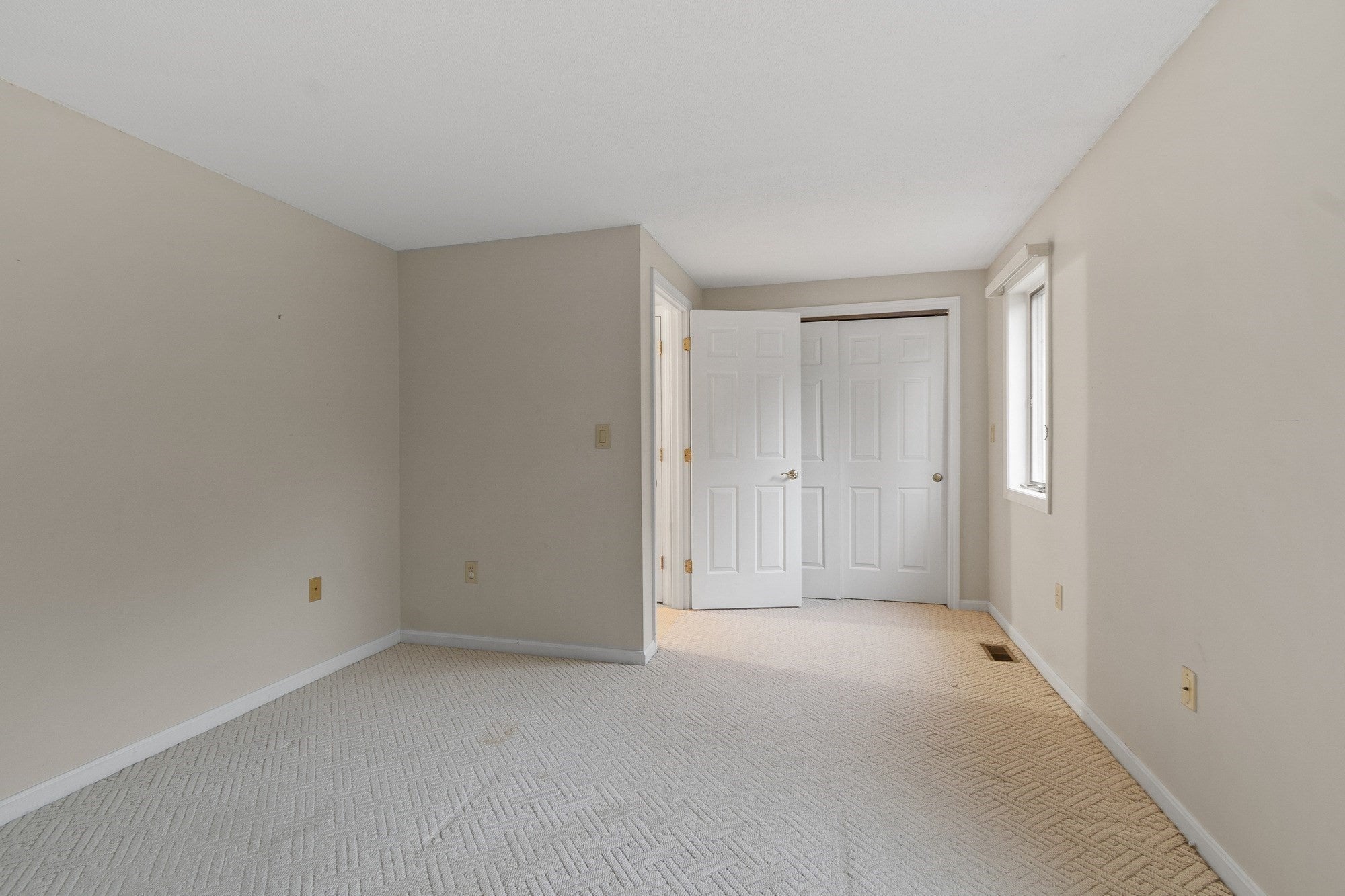 4302 Deerfield Circle #4302, Peabody, MA, 4302 Deerfield Circle #4302, Peabody, MA Photo #24