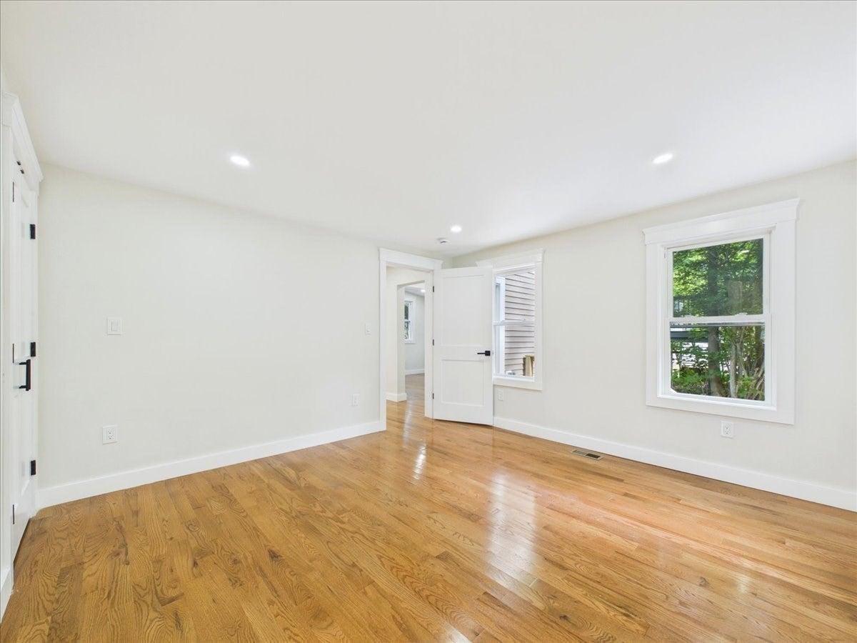 1544 Bridge St, Dracut, MA, 1544 Bridge St, Dracut, MA Photo #21