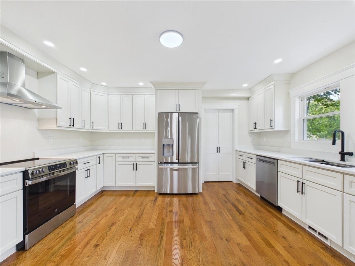 1544 Bridge St, Dracut, MA, 1544 Bridge St, Dracut, MA Photo #12
