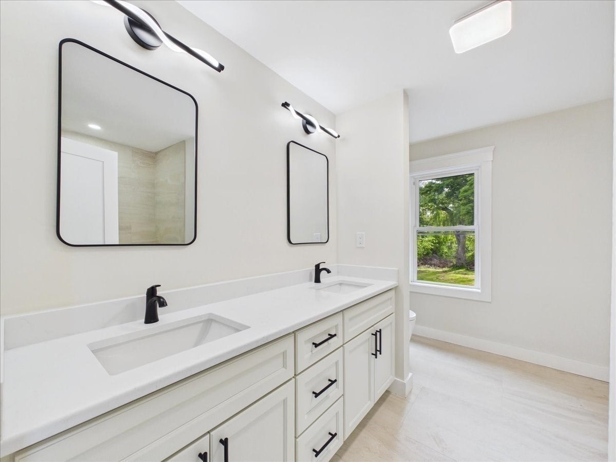 1544 Bridge St, Dracut, MA, 1544 Bridge St, Dracut, MA Photo #28