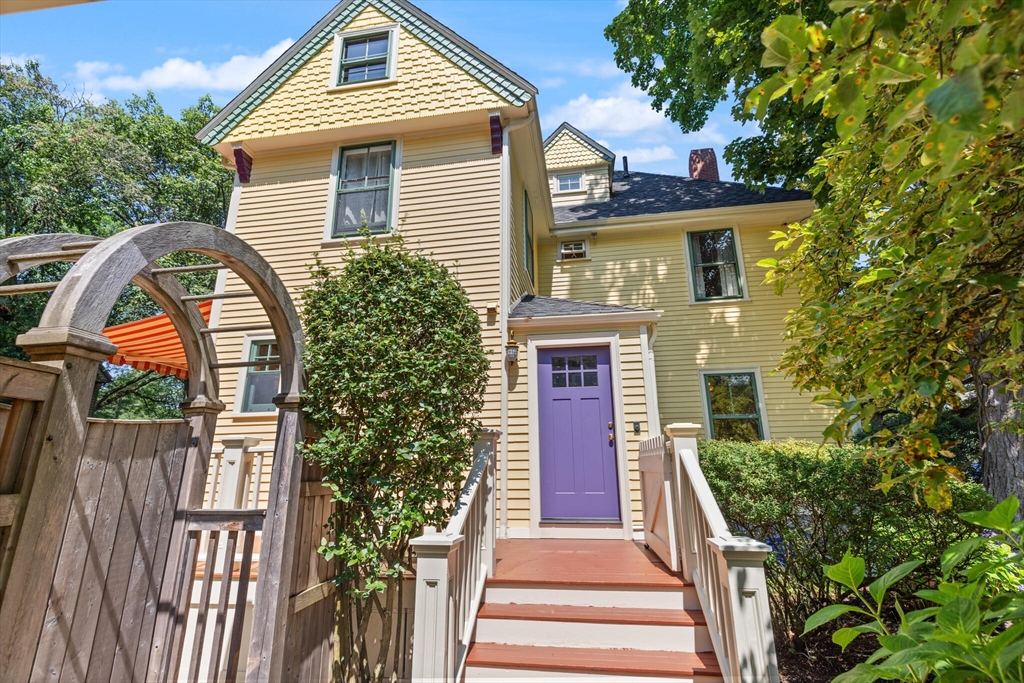 2 Lagrange Street