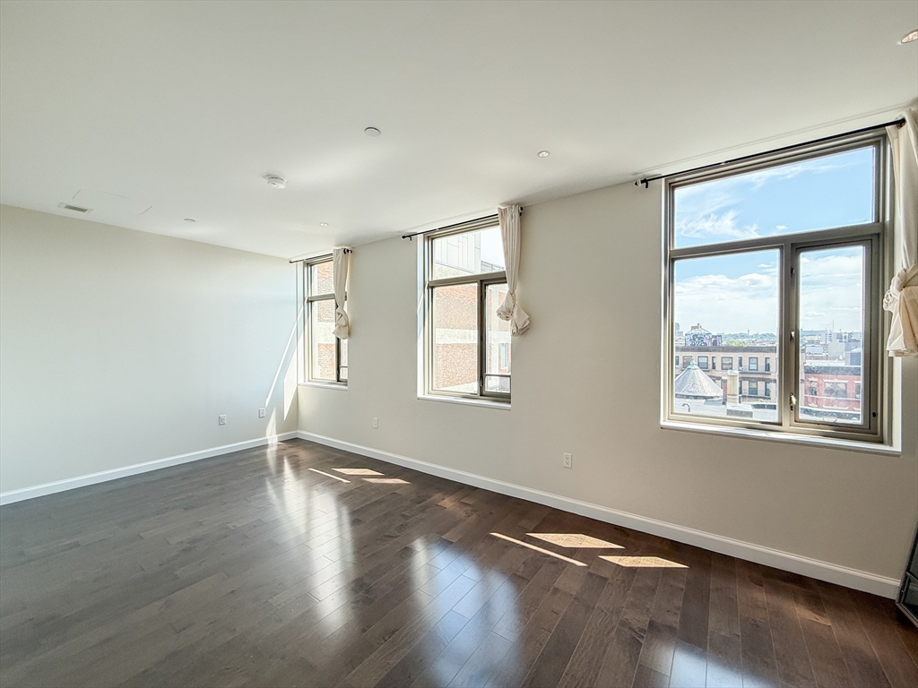 43 Westland Ave 610
