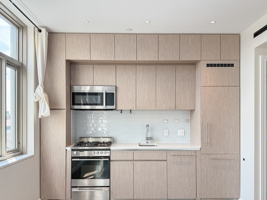 43 Westland Ave 610