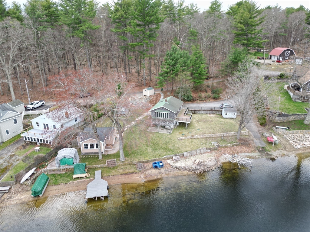 27 Carrier Ln