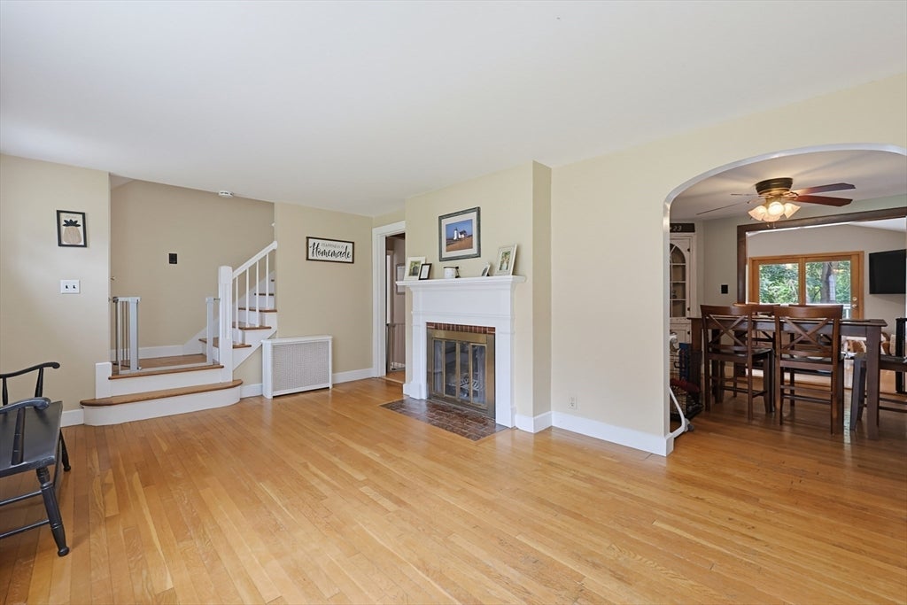 4 Loring St, Auburn, MA, 4 Loring St, Auburn, MA Photo #7