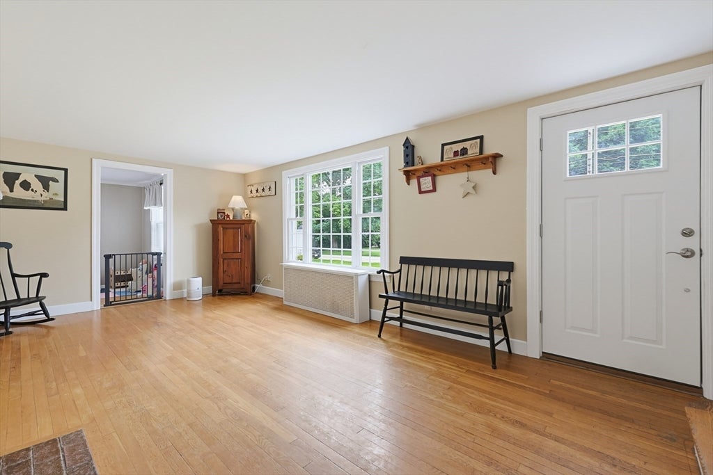 4 Loring St