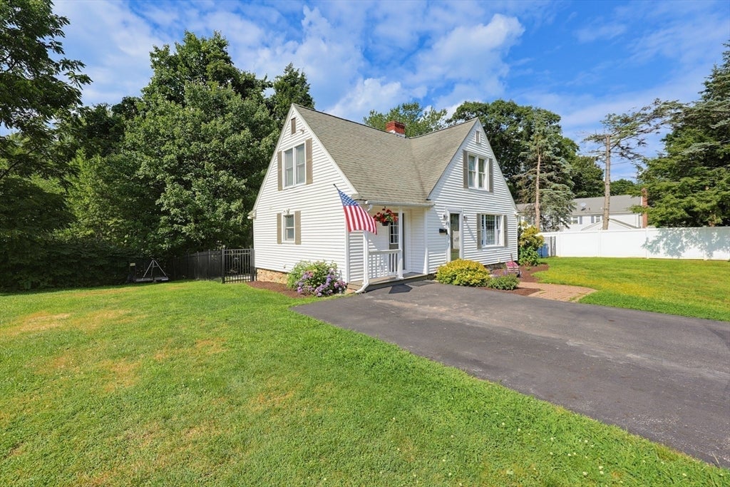 4 Loring St