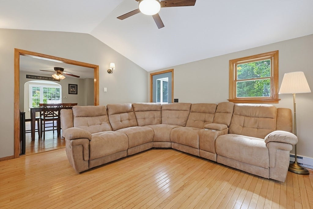 4 Loring St, Auburn, MA, 4 Loring St, Auburn, MA Photo #15