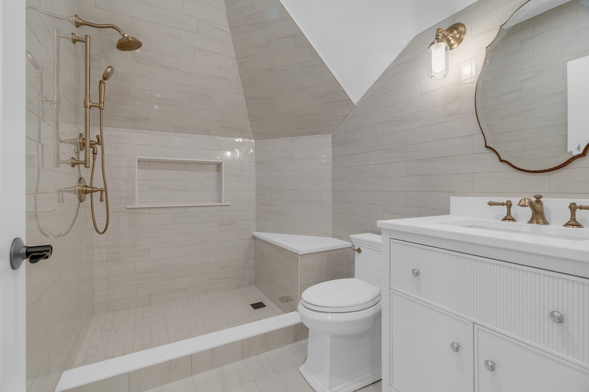 1396 Beacon Street #5, Brookline, MA, 1396 Beacon Street #5, Brookline, MA Photo #9