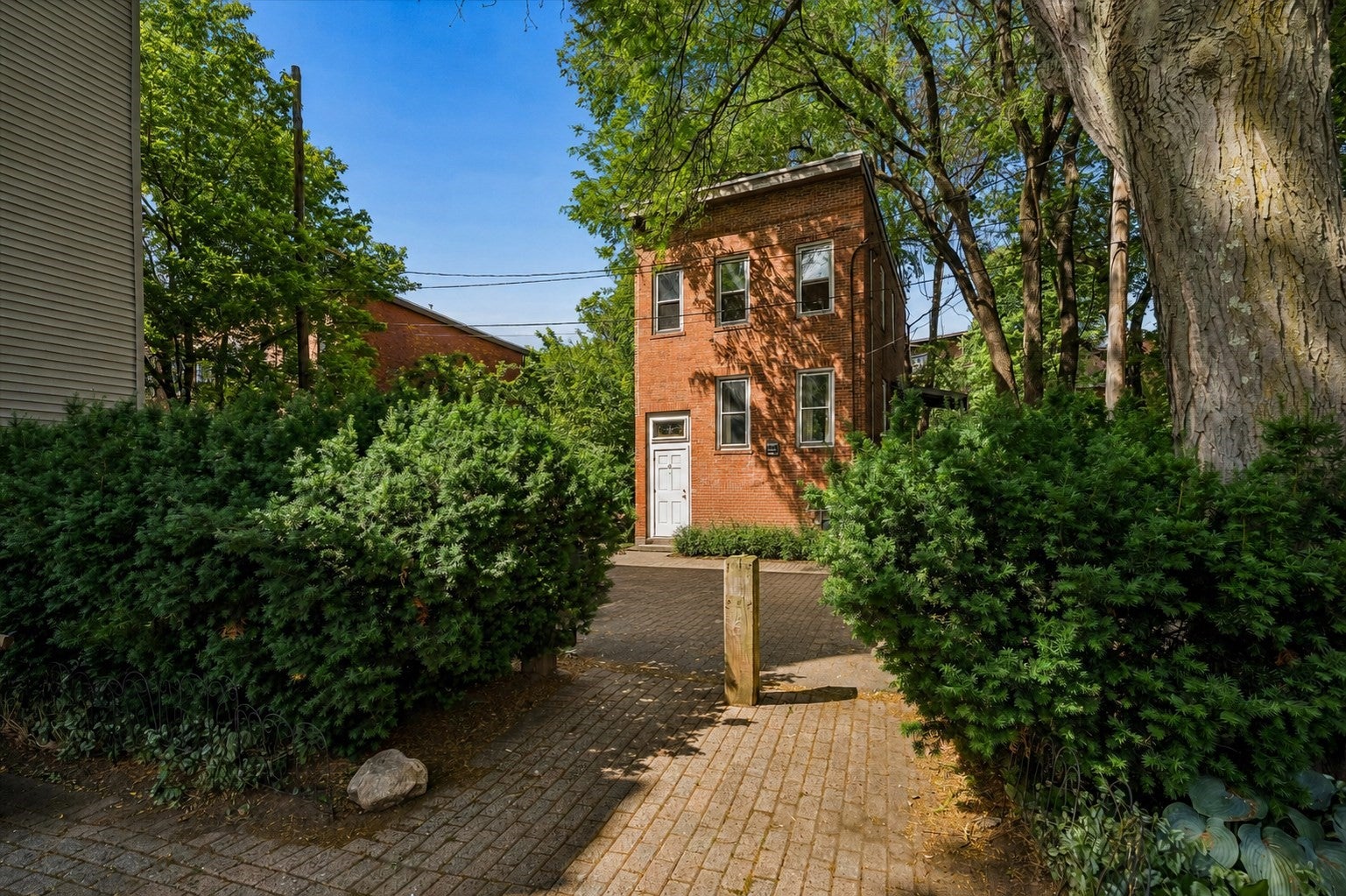 10 Eldridge Pl