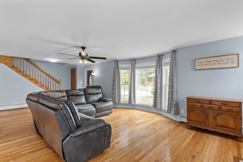 10 Wesley Dr